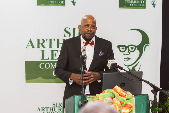 Dr. Cato Laurencin's visit to SALCC formed part of the MOU Signing Ceremony between The College and The University of Connecticut.